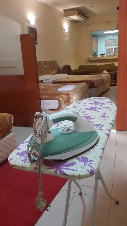 Al Raien Hotel Apartment Дубай Стая снимка