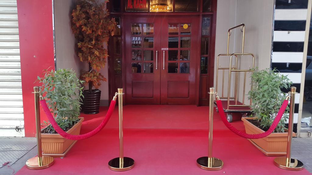 Al Raien Hotel Apartment Дубай Екстериор снимка