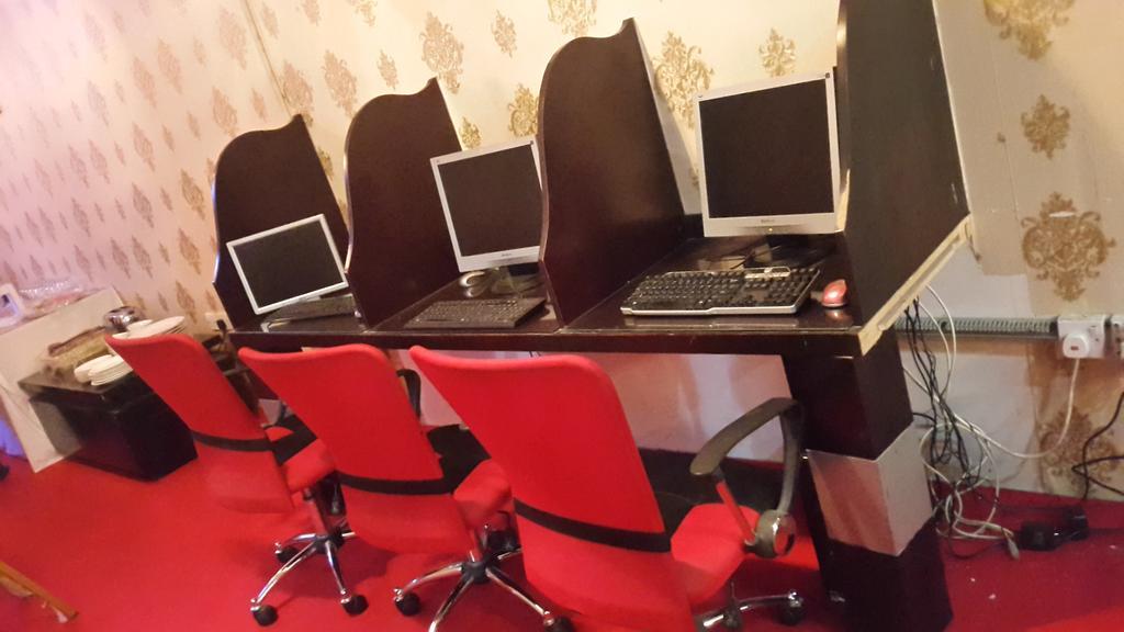 Al Raien Hotel Apartment Дубай Екстериор снимка