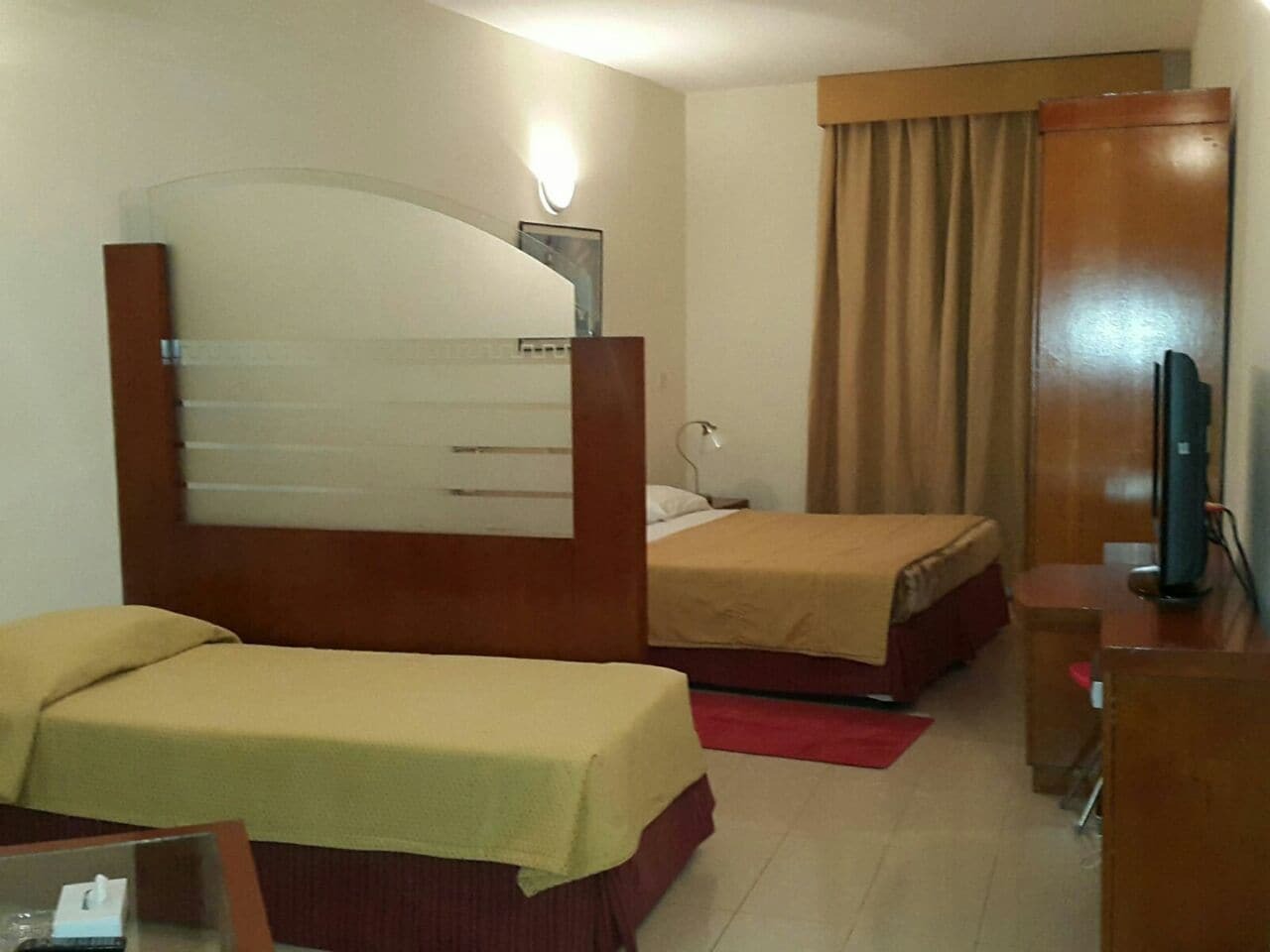 Al Raien Hotel Apartment Дубай Екстериор снимка